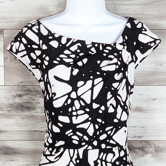 Muse*Women's Sleeveless 3/4 Zipper Back Abstract Neckline Midi Dress~ Size 14 - Picture 3 of 11